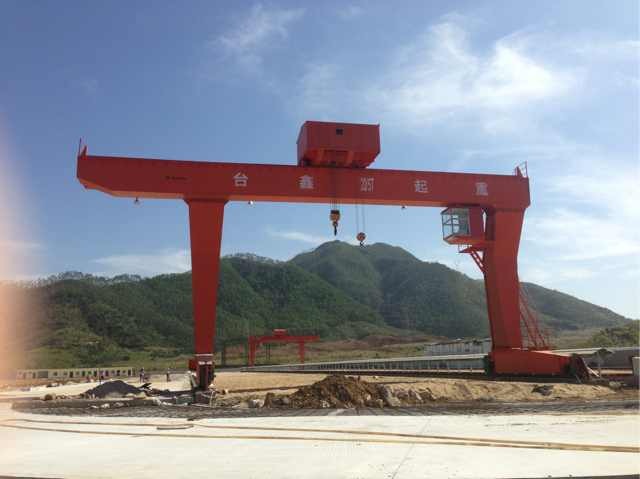 m_阳春洪盛物流有限公司MG20 5T -18M 龙门起重机 2套